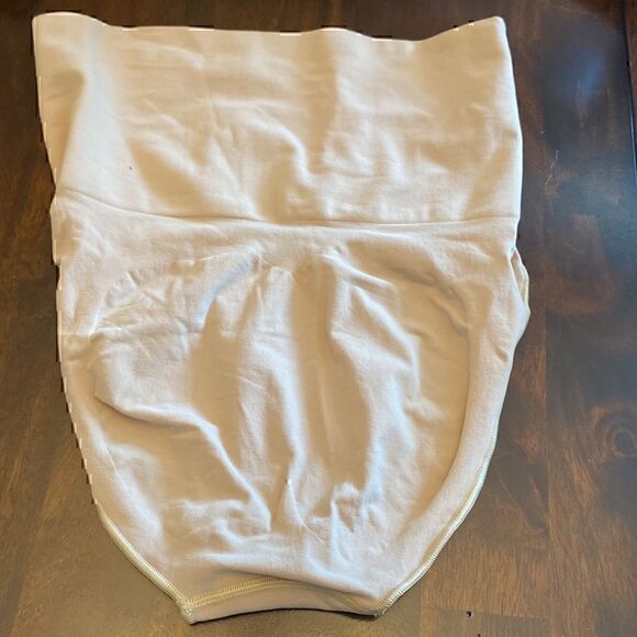NWOT Skims Sculpting Mid Waist Briefs 4X/5X in Clay - Picture 9 of 9